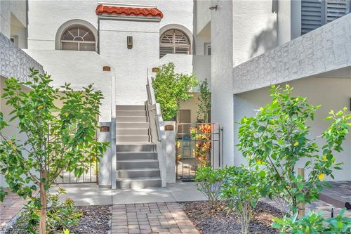 l101-601 Beachwalk Cir, NAPLES, FL, 34108-8728 | Card Image