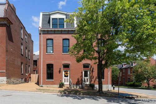 1029 Lami St, Saint Louis, MO, 63104-4235 | Card Image