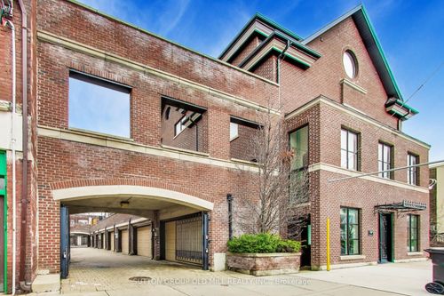 756 Annette Street, Toronto, ON, M6S2E2 | Card Image