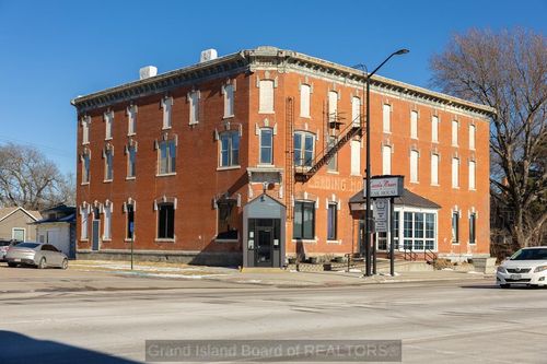 1525 16th St, Central City, NE, 68826-1813 | Card Image