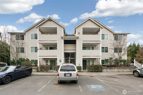 apt-309-11915 Roseberg Ave S, Seattle, WA, 98168-1239 | Card Image