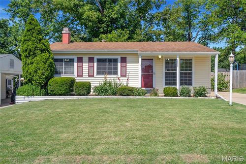 2823 Laurel View Ln, Maryland Heights, MO, 63043-1719 | Card Image