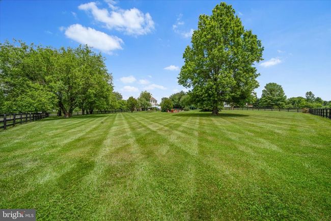 17760 Julie Ann Ct, House other with 4 bedrooms, 4 bathrooms and null parking in HAMILTON VA | Image 65