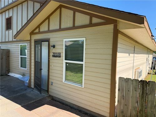 b-2010 Cypress Pl, Springdale, AR, 72762-7600 | Card Image