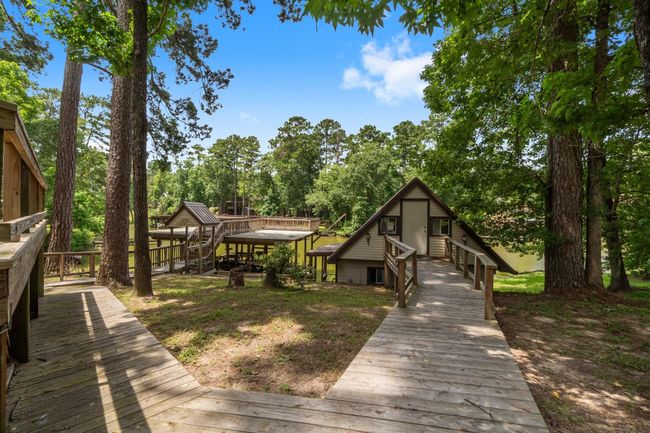 31 N Lakeview Dr, House other with 4 bedrooms, 2 bathrooms and 2 parking in Pointblank TX | Image 40