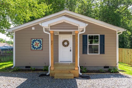 27 Forest Park Rd, Marion, NC, 28752-3869 | Card Image