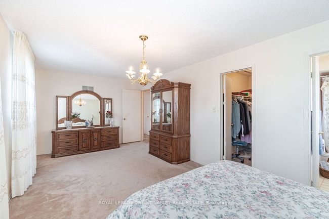 10 Polygon Crt, House other with 4 bedrooms, 3 bathrooms and 4 parking in Brampton ON | Image 21