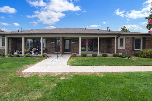 15089 Newberry Ct, Shelby Twp, MI, 48315-3965 | Card Image