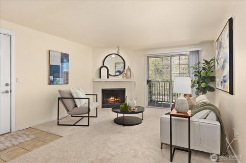 f301-929 3rd Ave, Kirkland, WA, 98033-6000 | Card Image