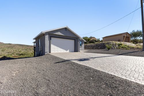 1127 N Sherwood Way, Queen Valley, AZ, 85118-9879 | Card Image