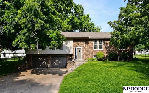1042 S 217th St, Elkhorn, NE, 68022-1932 | Card Image