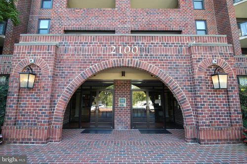 540-2100 Langston Blvd, ARLINGTON, VA, 22201-3562 | Card Image