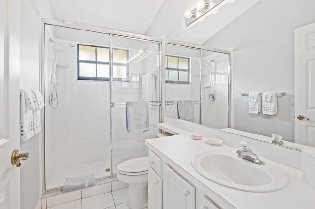 3258 Jog Park Dr, Condo with 2 bedrooms, 2 bathrooms and null parking in Greenacres FL | Image 18