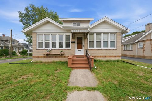 201 Francis St, New Britain, CT, 06053-3261 | Card Image