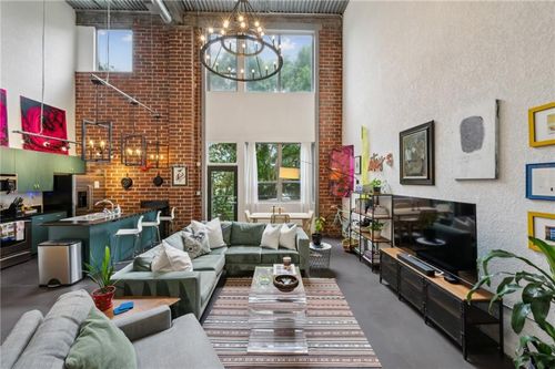 unit-197-195 Arizona Ave Ne, Atlanta, GA, 30307-2245 | Card Image