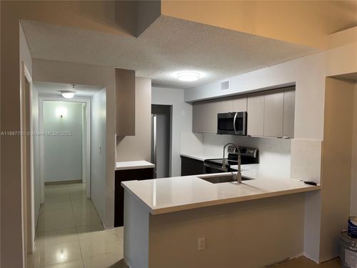 apt-305-2051 Renaissance Blvd, Miramar, FL, 33025-5680 | Card Image