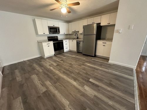 apt-b-49 Dennis St, Attleboro, MA, 02703-3640 | Card Image