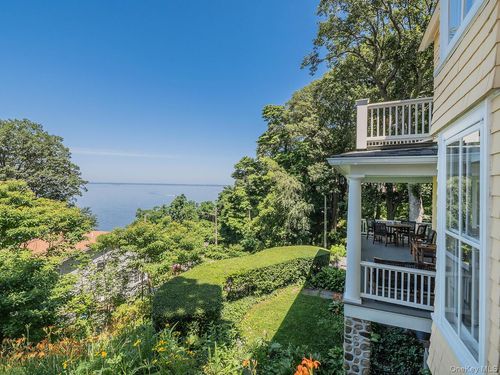 174 15th Ave, Sea Cliff, NY, 11579-1057 | Card Image
