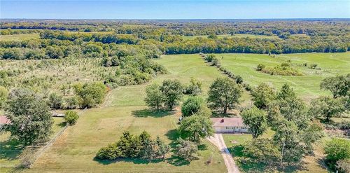 27311 S Index Rd, Garden City, MO, 64747-9044 | Card Image