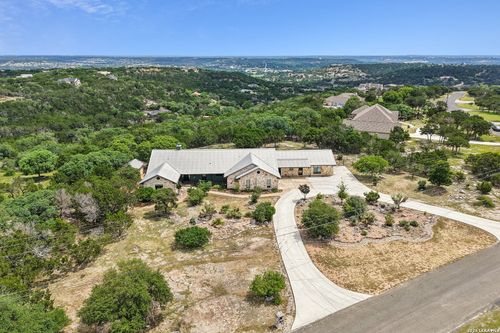 1611 Saddlewood Blvd, Kerrville, TX, 78028-7570 | Card Image
