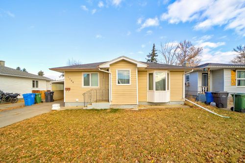 1706 23 Ave, Coaldale, AB, T1M1G3 | Card Image