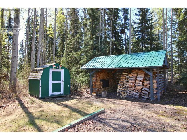 3970 Drive In Rd, House other with 2 bedrooms, 1 bathrooms and null parking in Houston BC | Image 29