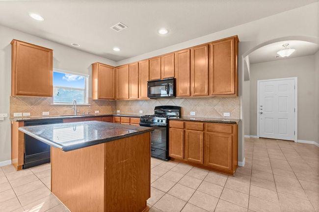 2827 Lockeridge Oaks Dr, House other with 4 bedrooms, 3 bathrooms and 2 parking in Spring TX | Image 10