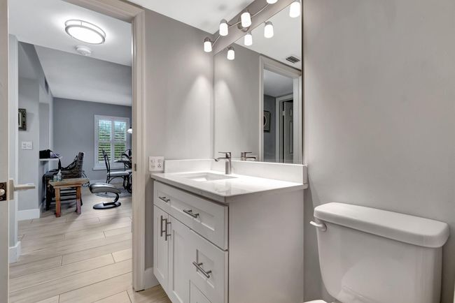 APT-101C - 300 N Highway A1a, Condo with 2 bedrooms, 2 bathrooms and null parking in Jupiter FL | Image 27