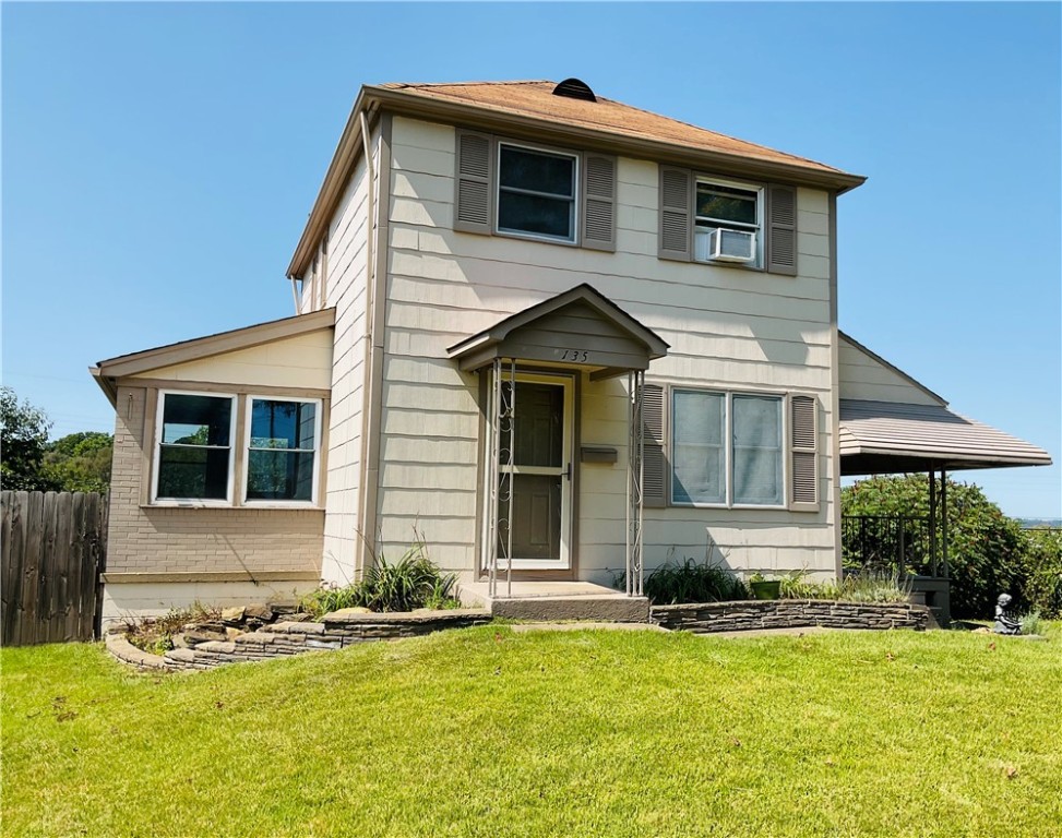 Constitution Cir, Clairton, PA 15025