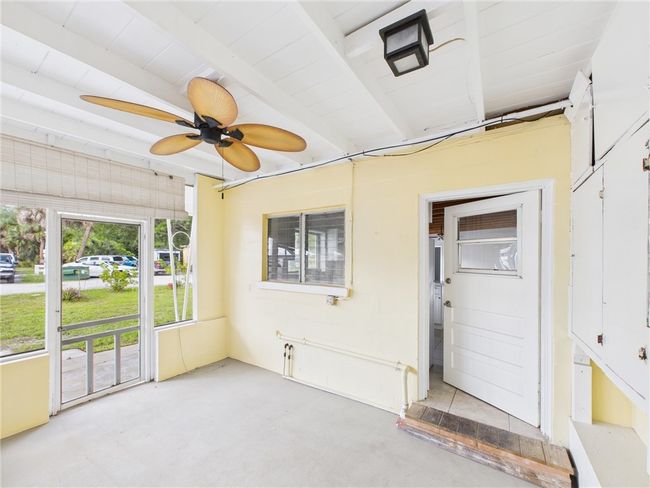 6385 105 Th Pl, House other with 2 bedrooms, 2 bathrooms and null parking in Sebastian FL | Image 4