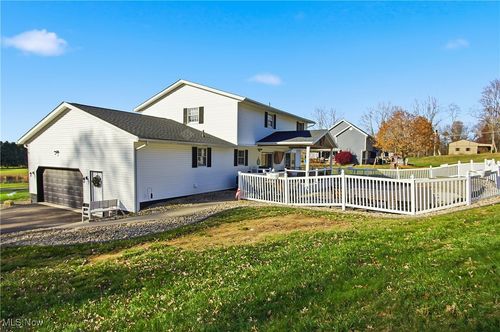 5525 Boggs Rd, Zanesville, OH, 43701-7764 | Card Image