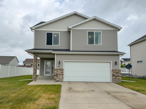 2613 56th Avenue S, Fargo, ND, 58104 | Card Image