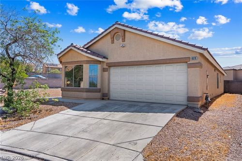6575 Shining Sand Ave, Las Vegas, NV, 89142-2851 | Card Image