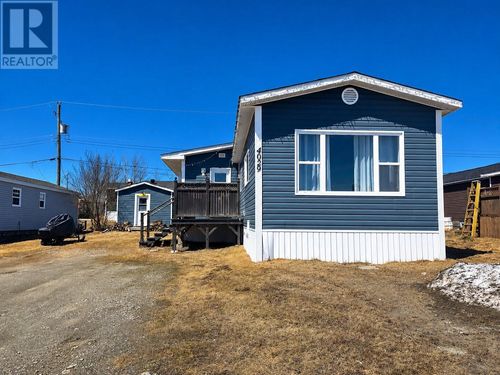 4029 Bartlett Dr, Labrador City, NL, A2V2P8 | Card Image