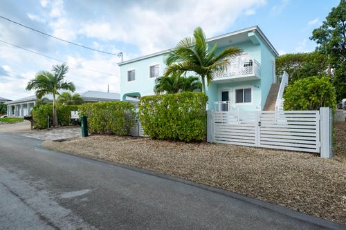875 La Paloma Rd, Key Largo, FL, 33037-4616 | Card Image