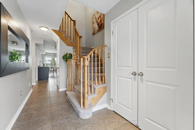 17 Gallimere Crt, House attached with 3 bedrooms, 3 bathrooms and 2 parking in Whitby ON | Image 4