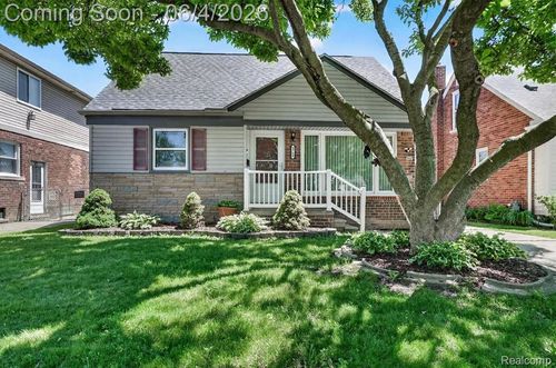 9709 Park Ave, Allen Park, MI, 48101-3713 | Card Image