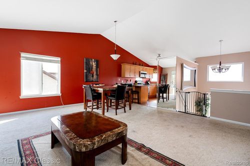 7165 Amanda Dr, Van Buren Twp, MI, 48111-5362 | Card Image