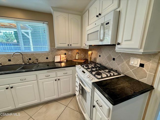Kitchen 11 | Image 15