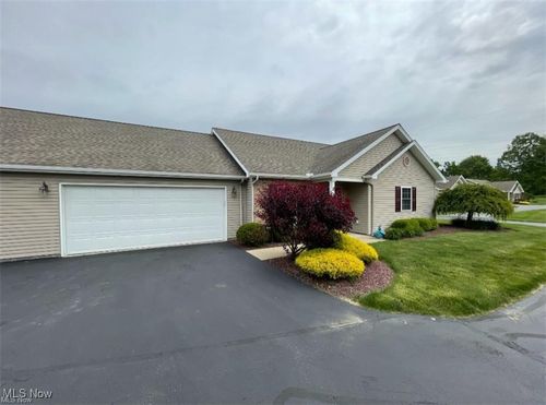 unit-11-170 Sandy Ct, New Middletown, OH, 44442-7737 | Card Image