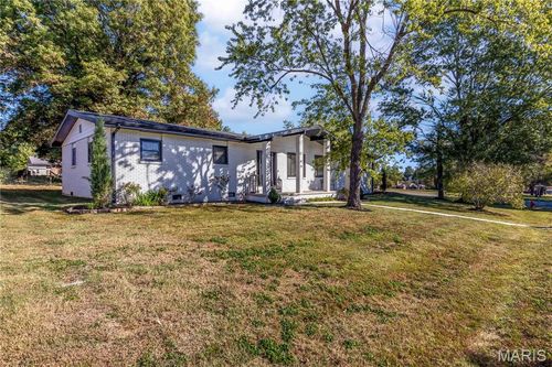 302 Moore St, Dexter, MO, 63841-2442 | Card Image