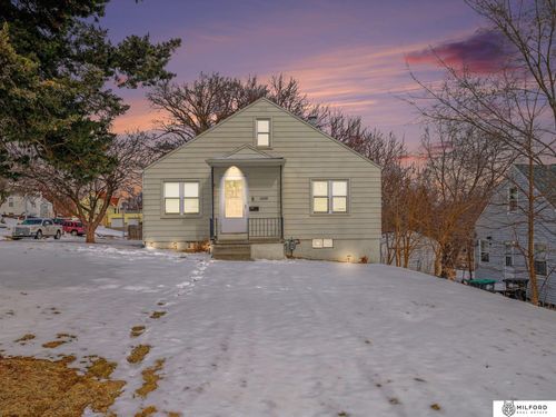 6148 Pinkney St, Omaha, NE, 68104-3331 | Card Image