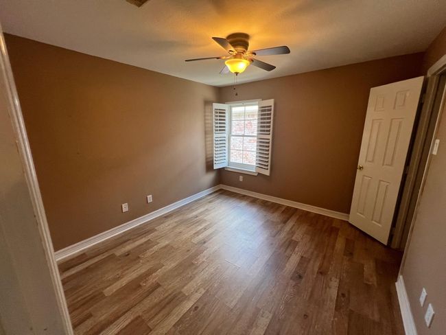 1155 Enclave Sq E, Townhouse with 4 bedrooms, 3 bathrooms and 2 parking in Houston TX | Image 25