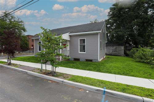 119 Prospect St, Kingston, NY, 12401-5094 | Card Image