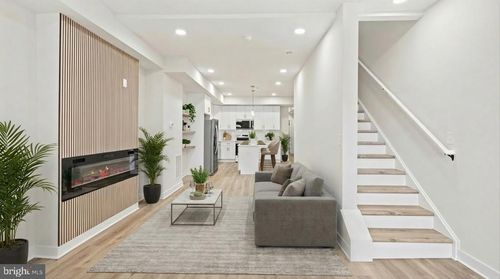 2011 E 31st St, BALTIMORE, MD, 21218-3105 | Card Image