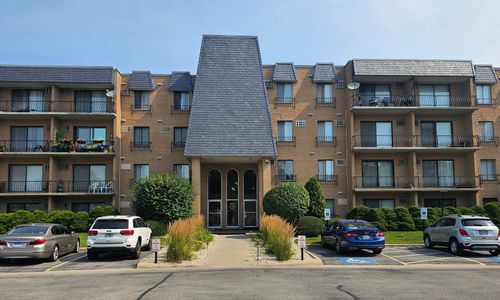 431-931 W Arquilla Dr, Glenwood, IL, 60425-1148 | Card Image