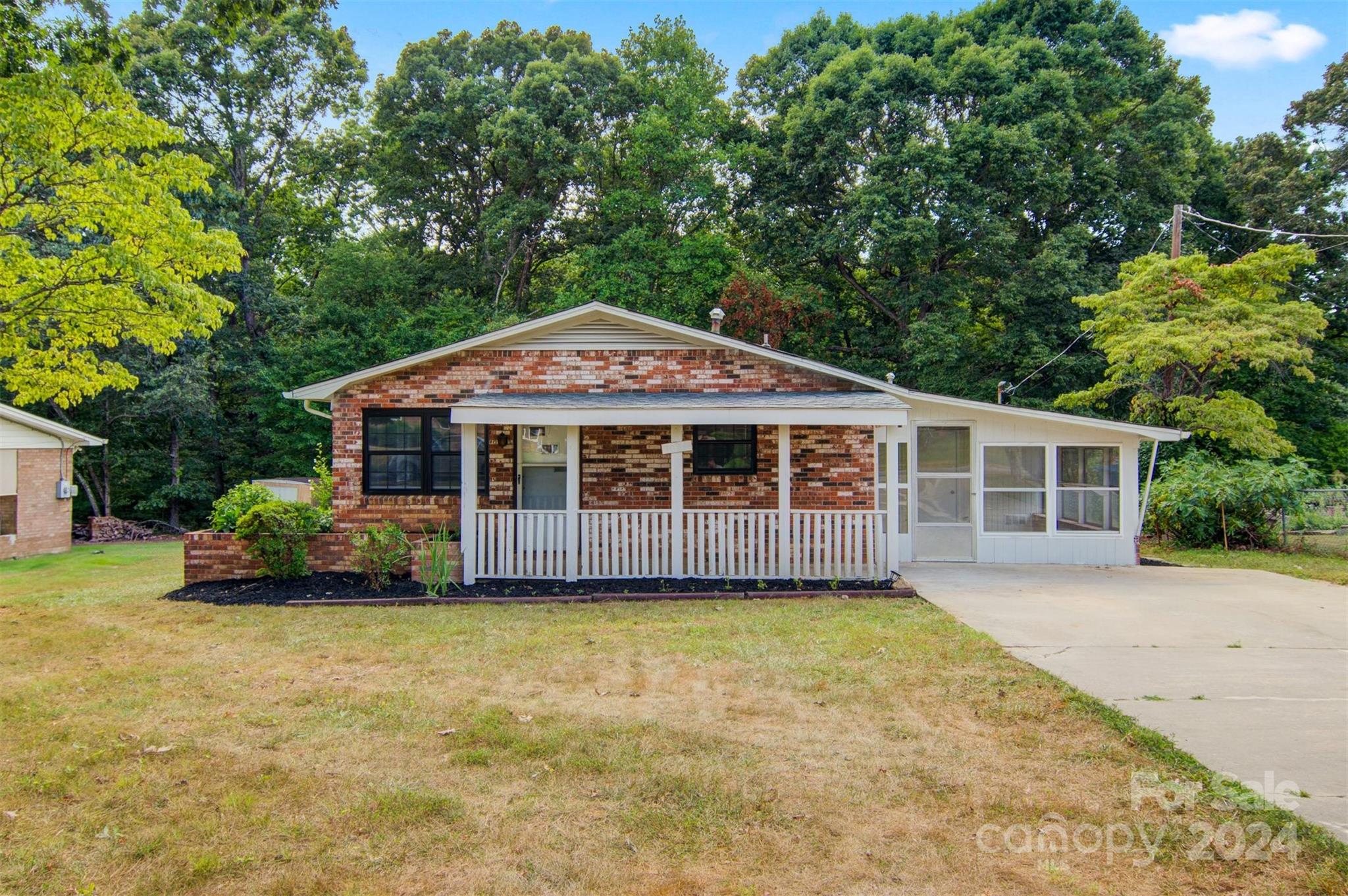 22nd St, Hickory, NC 28601