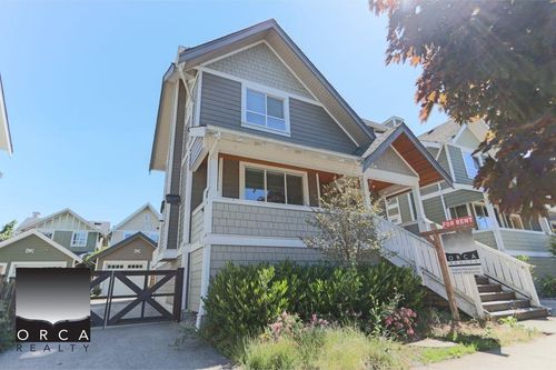 293 Camata Street, New Westminster, BC, V3M0B3 | Card Image