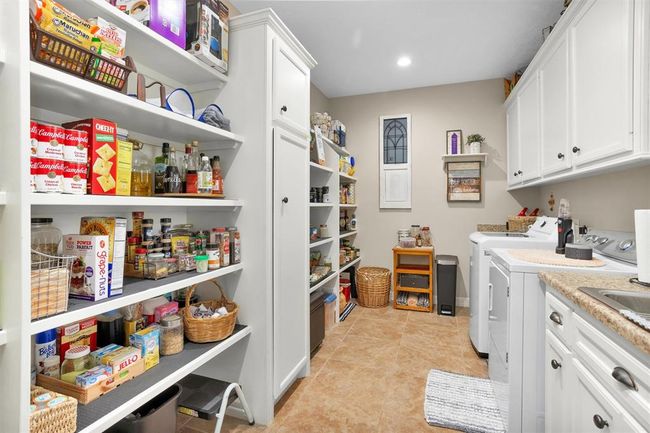 11426 Willis Waukegan Rd, House other with 3 bedrooms, 2 bathrooms and 4 parking in Conroe TX | Image 13