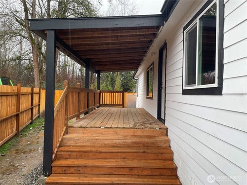 46-827 W Valley Hwy, Kent, WA, 98032-2956 | Card Image